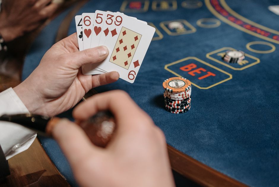 iGaming Unlocked: A Real Player's Guide to Casinos, Slots, and Poker