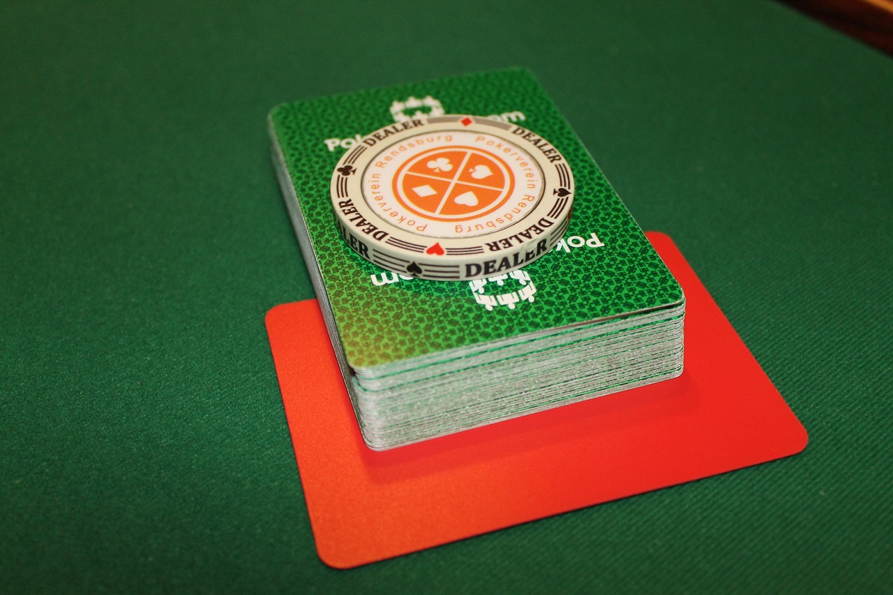 The Smart Player's Guide to iGaming: Slots, Poker & Beyond